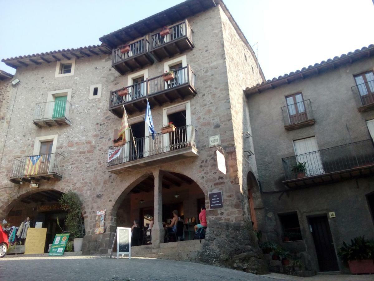 Can Mencio - Placa Major Santa Pau Exterior foto